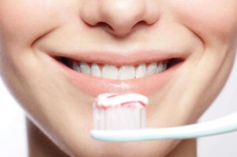 Chăm sóc răng miệng sai cách dẫn đến sâu răng