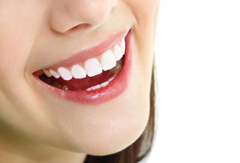 Răng sứ Zirconia có tính thẩm mỹ vượt trội so với loại răng sứ kim loại khác