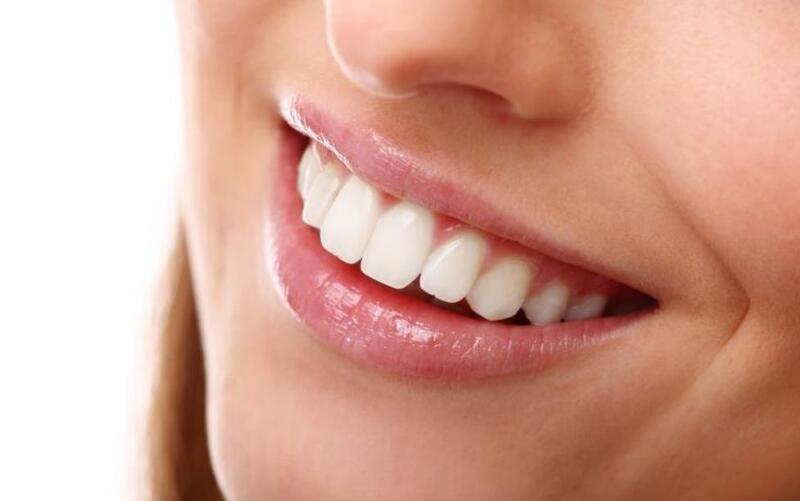 Răng sứ Lava sản xuất theo tiêu chuẩn Mỹ, có độ bền và tính thẩm mỹ cao